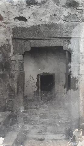 Фото. Фрагмент портала .Монастырь Сурб Хач. 1926