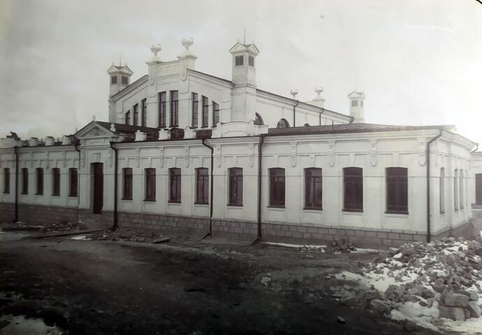 Фото. Феодосия, Карантин. Здание электростанции с фасад. 1907г.