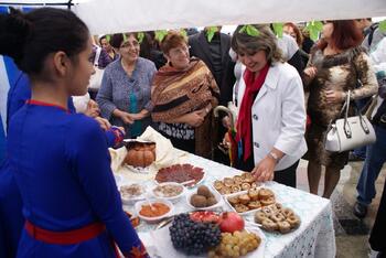 В Симферополе прошел Фестиваль армянской национальной кухни DSC02106