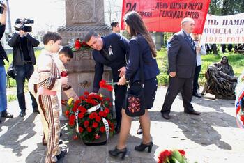 День памяти жертв геноцида армян 2013 DSC06365-1