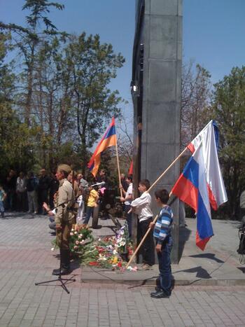 В Севастополе возложили цветы к  памятнику воинов 89 Таманской дивизии IMG_1107