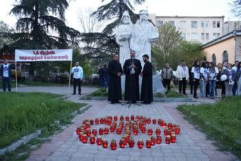 Акция "Зажги свечу" в День памяти мучеников Геноцида армян DSC01891