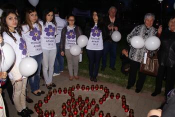 Акция "Зажги свечу" в День памяти мучеников Геноцида армян DSC01915