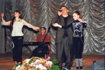 Арам Асатрян с концертом в Симферополе 2003 5