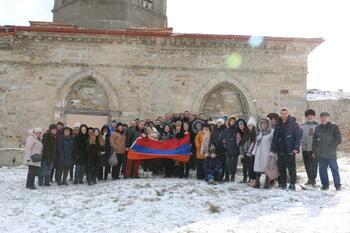 В день святого Саркиса армяне Крыма посетили храм Сурб Геворг IMG_0905