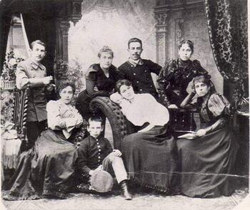 Спендиаров Александр  Афанасьевич А.Спендиаров с друзьями. 1902г.
