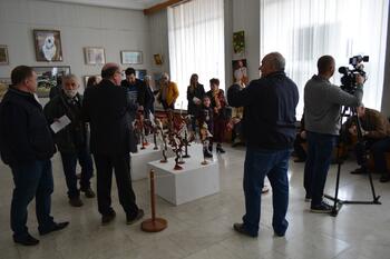 В доме художников прошла выставка крымских армянских художников DSC_0050