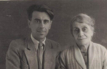 Фотоархив Арменака  Анопьяна Арменак Анопьян с матерью Екатериной Вартанян