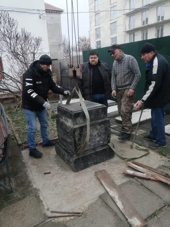 В Феодосии восстановлен надгробный памятник Лазарю Берберову 1