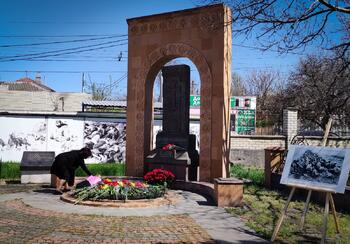 В Симферополе почтили память мучеников Геноцида  в Османской империи IMG_20220424_141500