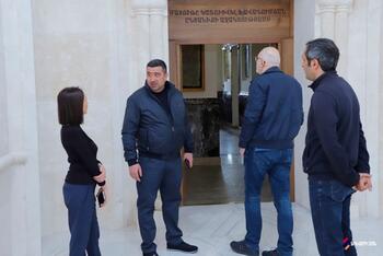 Георгий Акопян с официальным лицами Крыма прибыл в Армению 9b7f7f34-0883-4f22-a309-c7847624ea0b