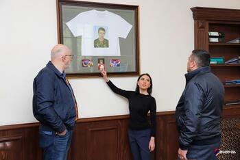 Георгий Акопян с официальным лицами Крыма прибыл в Армению f18205eb-7a8f-4866-b217-c2279c551fc7