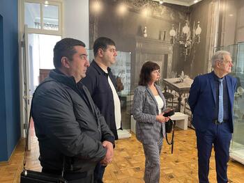 Официальные лица Крыма посетили дом-музей А.Спендиарова в Ереване 339747893_883314782767600_3418906200849492483_n