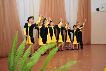 День материнства и красоты отметили в Армянской школе концертом SAN_4414