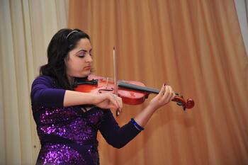 День материнства и красоты отметили в Армянской школе концертом SAN_4417