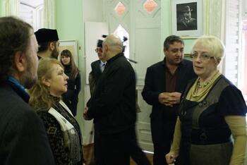 Выставка крымских армянских художников состоялась в Алуште DSC00372