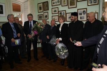 Выставка крымских армянских художников состоялась в Алуште DSC00398
