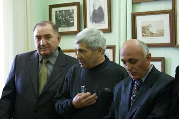 Выставка крымских армянских художников состоялась в Алуште DSC00419