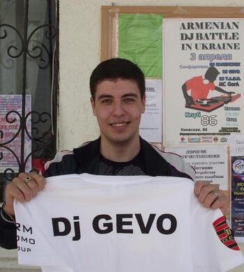 Геворк Казарян пригласил молодежь на собственную вечеринку от dj GEVO y_7b264c2c