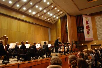 Концерт для скрипки с оркестром памяти Арама Хачатуряна  в Симферополе DSC09554